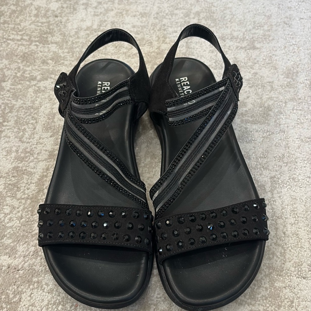 New women’s Kenneth Cole Reaction Taryn wedge sandal